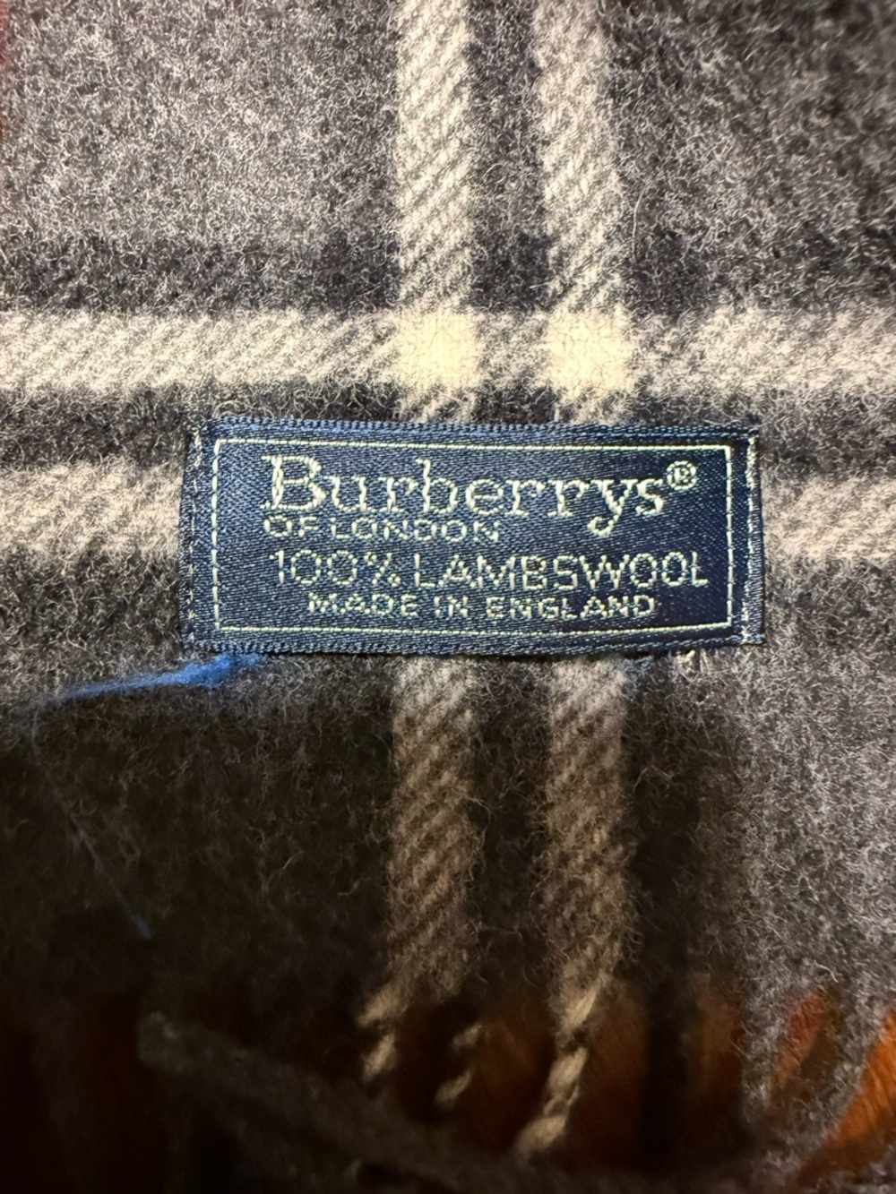 Vintage Burberry Genuine Nova Check Charcoal Grey 100% Lambs Wool Winter Scarf - Picture 2 of 4